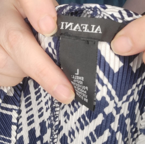 Printed Blue and White Palazzo Pants - Picture 5 of 6